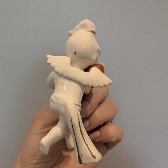 Ceramic Angel Figurine Holds A Candle - Picture 5 of 8
